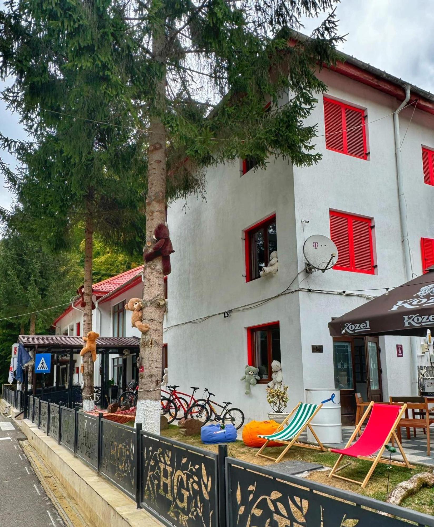 Hotel Galma Moroeni Exterior foto